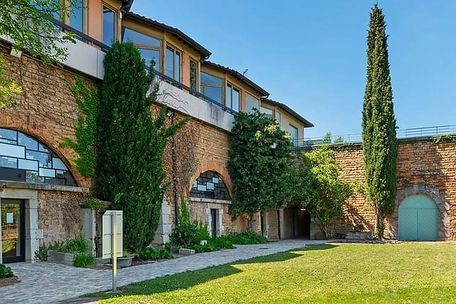 Lieux événementiels, SALLE DE REUNION - ESPACE TROIS TIERS