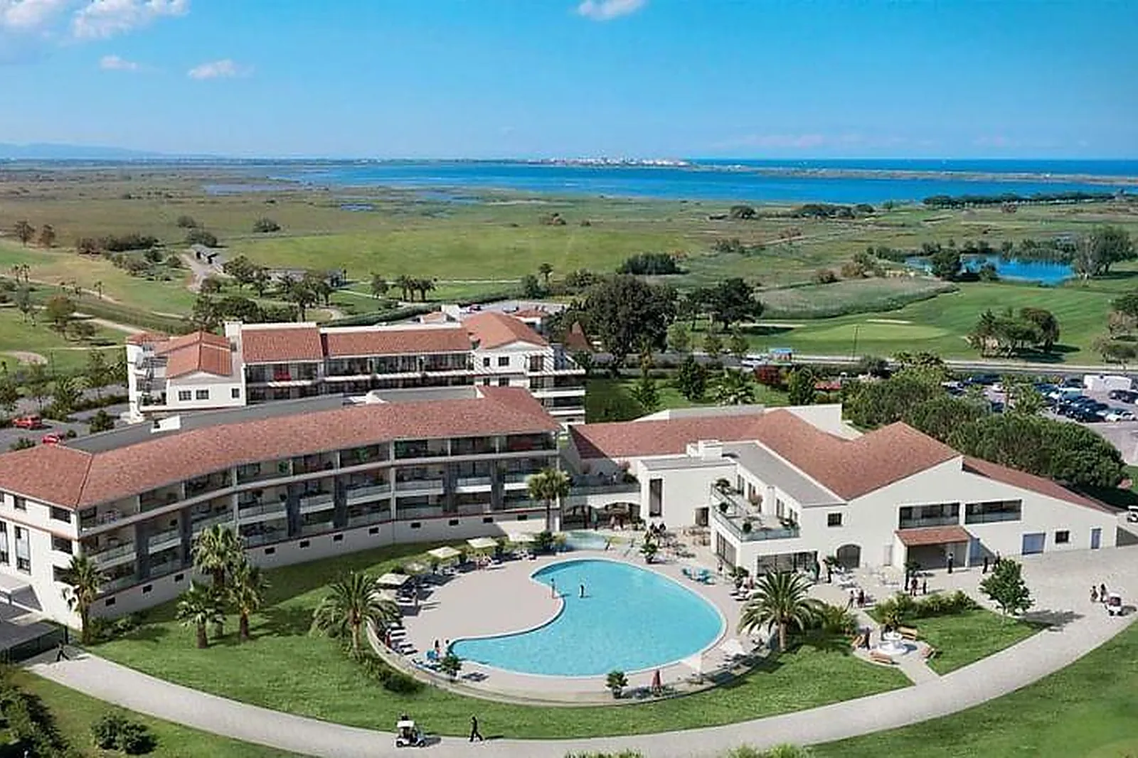 Lieux événementiels, LE GOLF DE SAINT-CYPRIEN