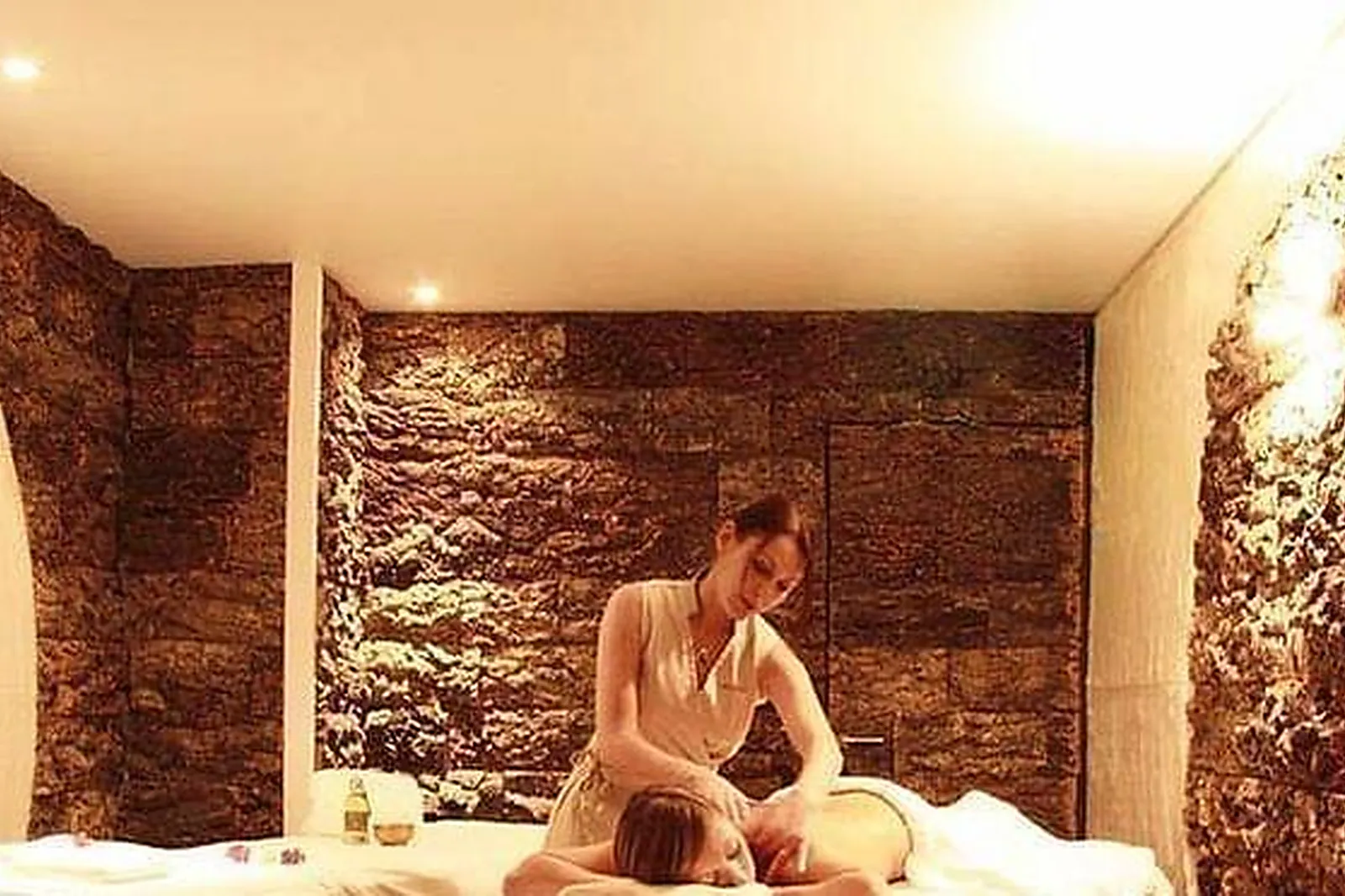 Lieux événementiels, LE GRAND HÔTEL & SPA ET SON CHALET ****