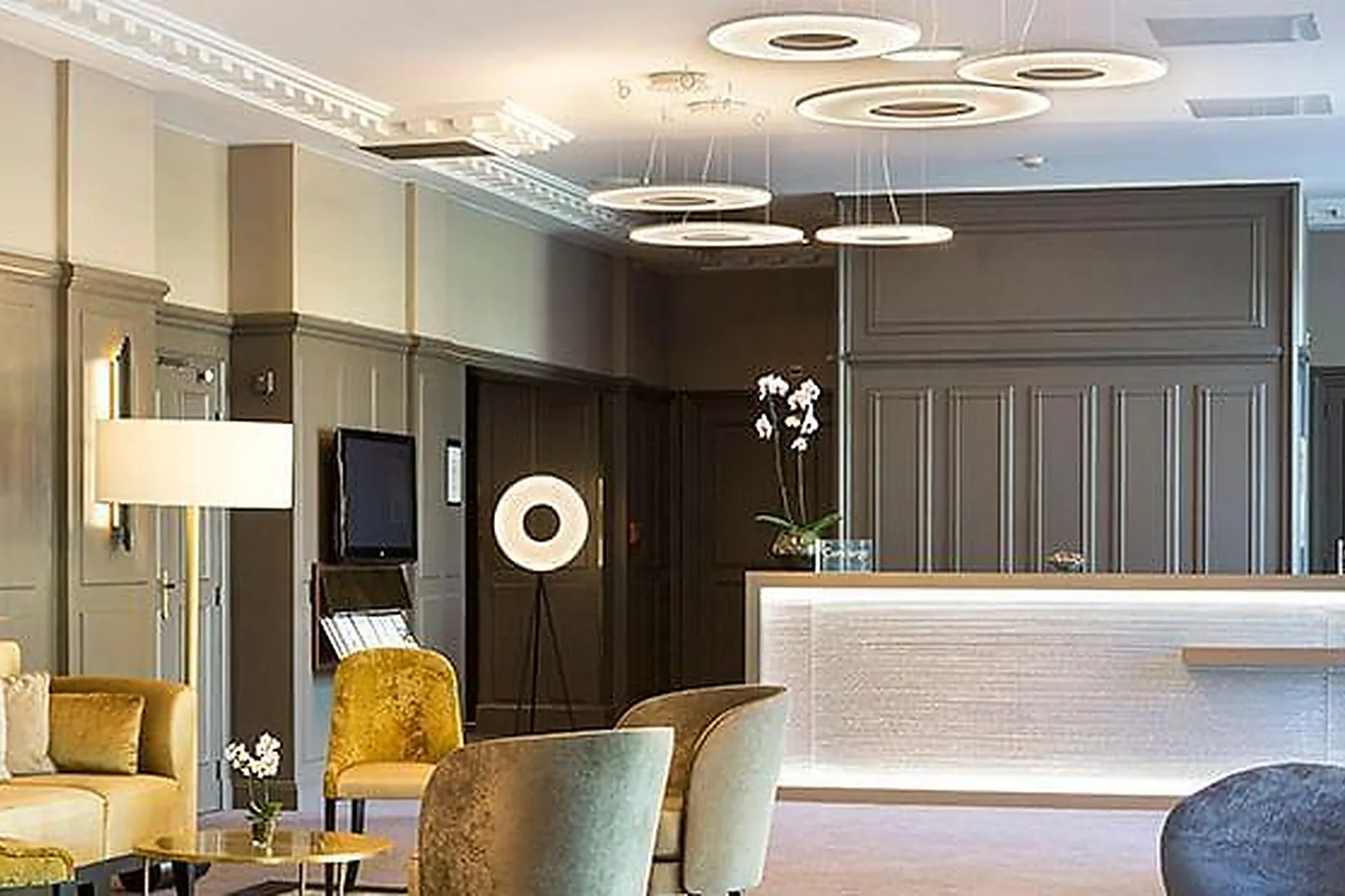 Lieux événementiels, LE GRAND HÔTEL ENGHIEN-LES-BAINS ****