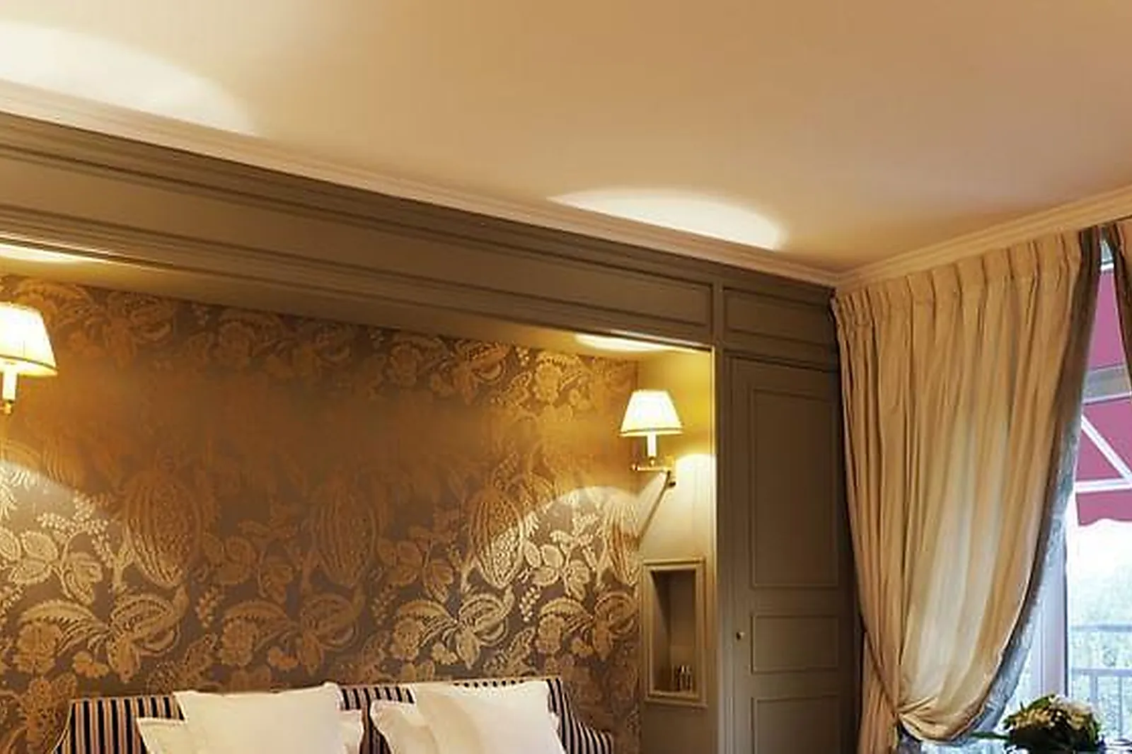 Lieux événementiels, LE GRAND HÔTEL ENGHIEN-LES-BAINS ****