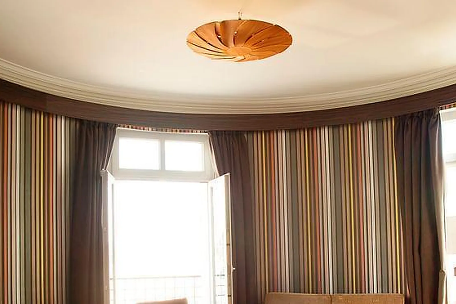 Lieux événementiels, LE GRAND HÔTEL DE TOURS****