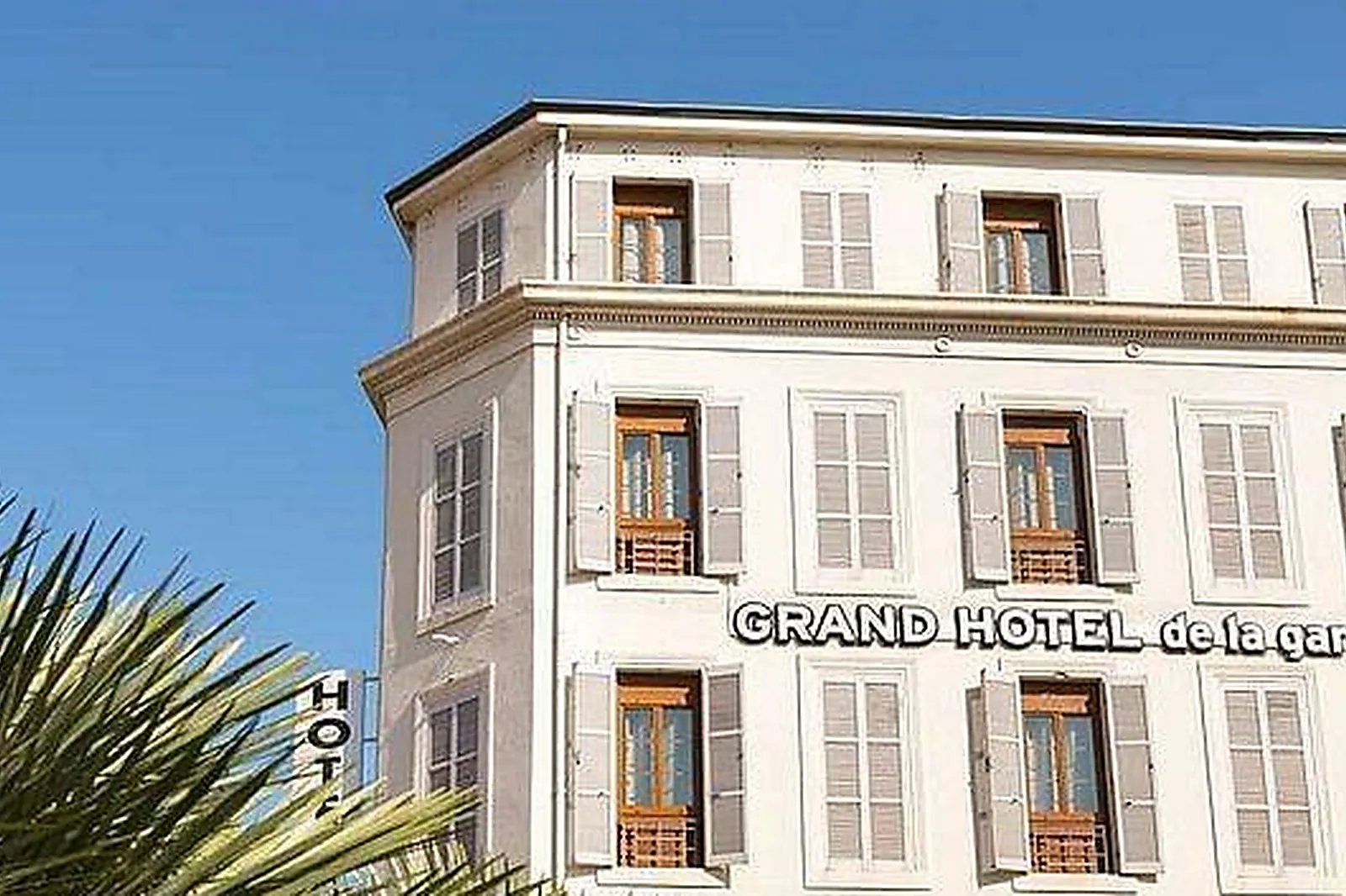 Lieux événementiels, LE GRAND HÔTEL DE LA GARE***