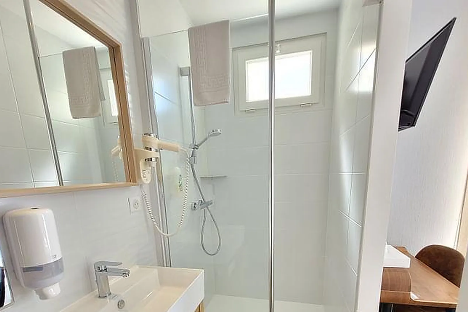 Lieux événementiels, LE GRAND LARGE HÔTEL SPA RESTAURANT***