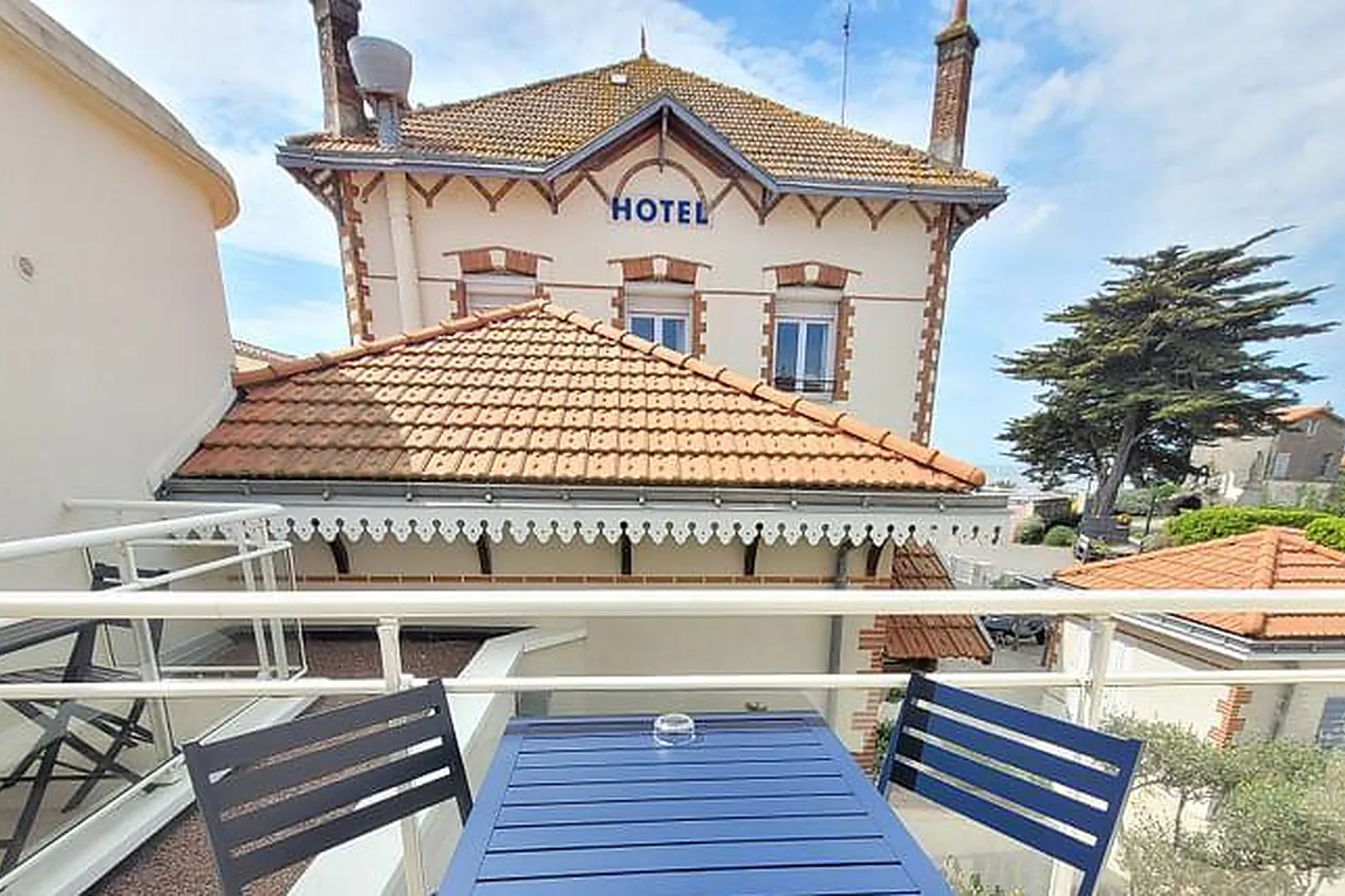 Lieux événementiels, LE GRAND LARGE HÔTEL SPA RESTAURANT***