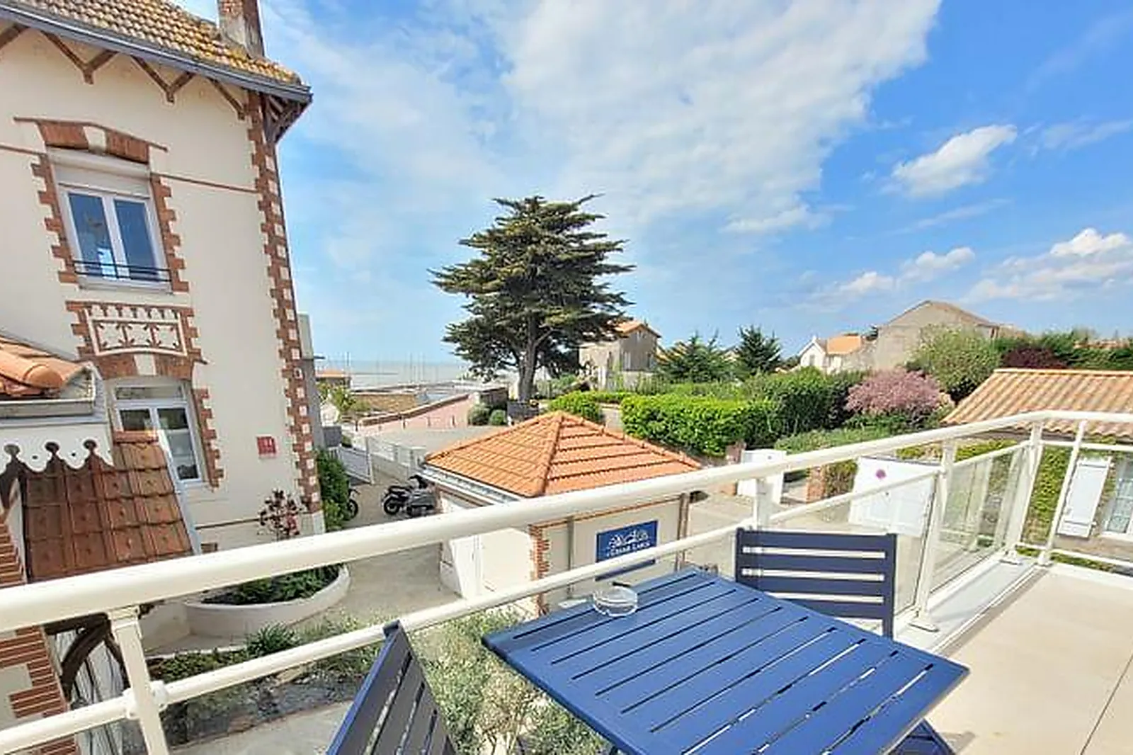 Lieux événementiels, LE GRAND LARGE HÔTEL SPA RESTAURANT***