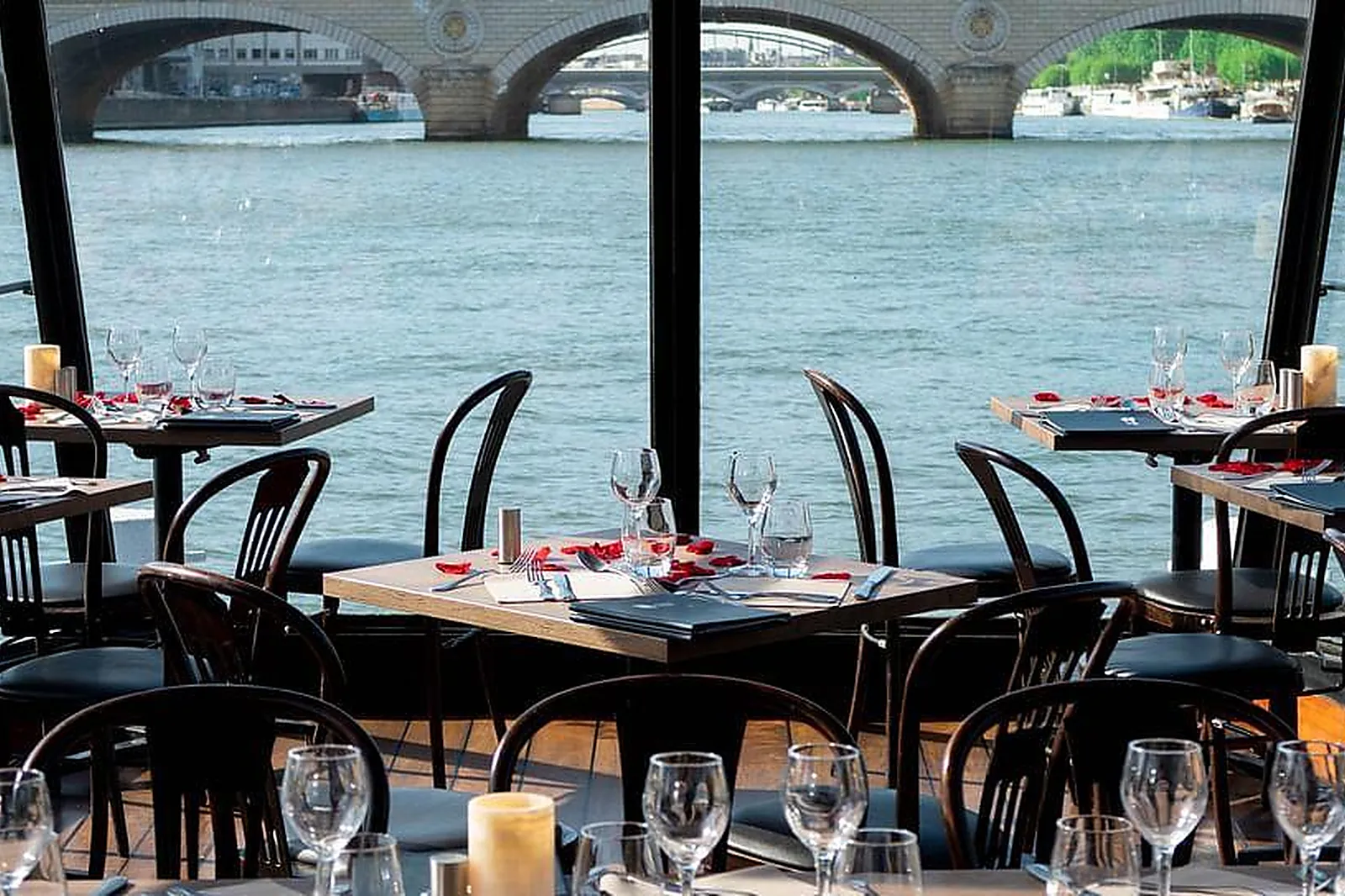 Lieux événementiels, LE GRAND PAVOIS