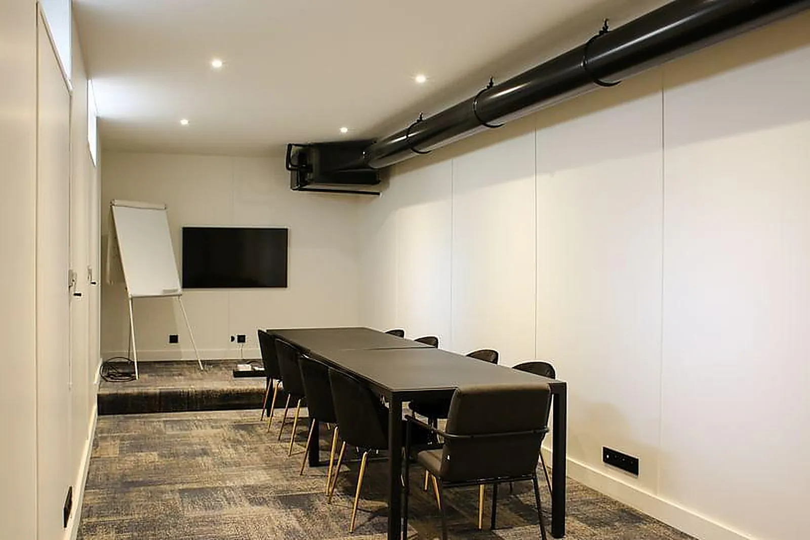 Lieux événementiels, LE HALL VICHY