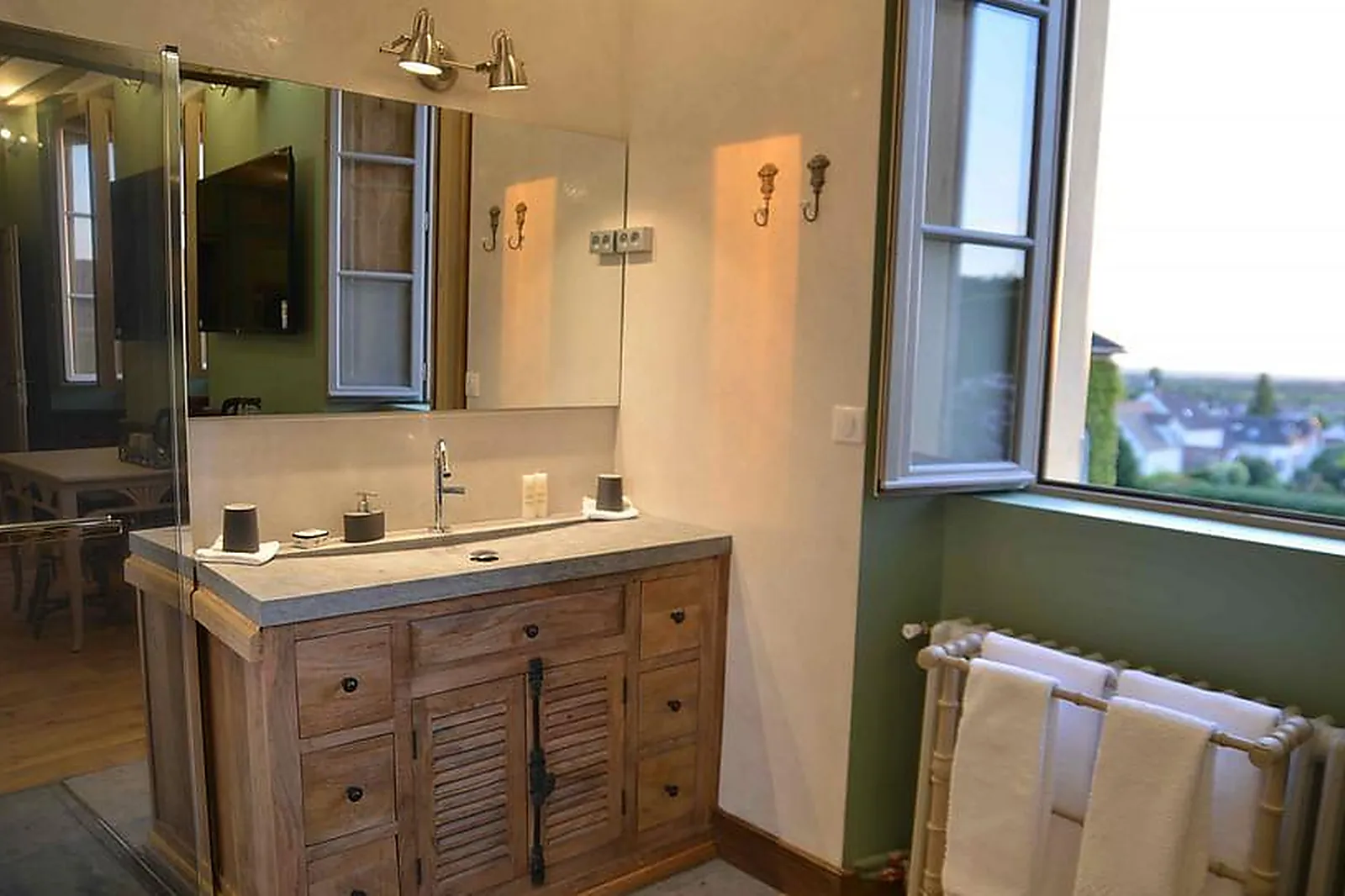 Lieux événementiels, LE HAMEAU D'ALICIA