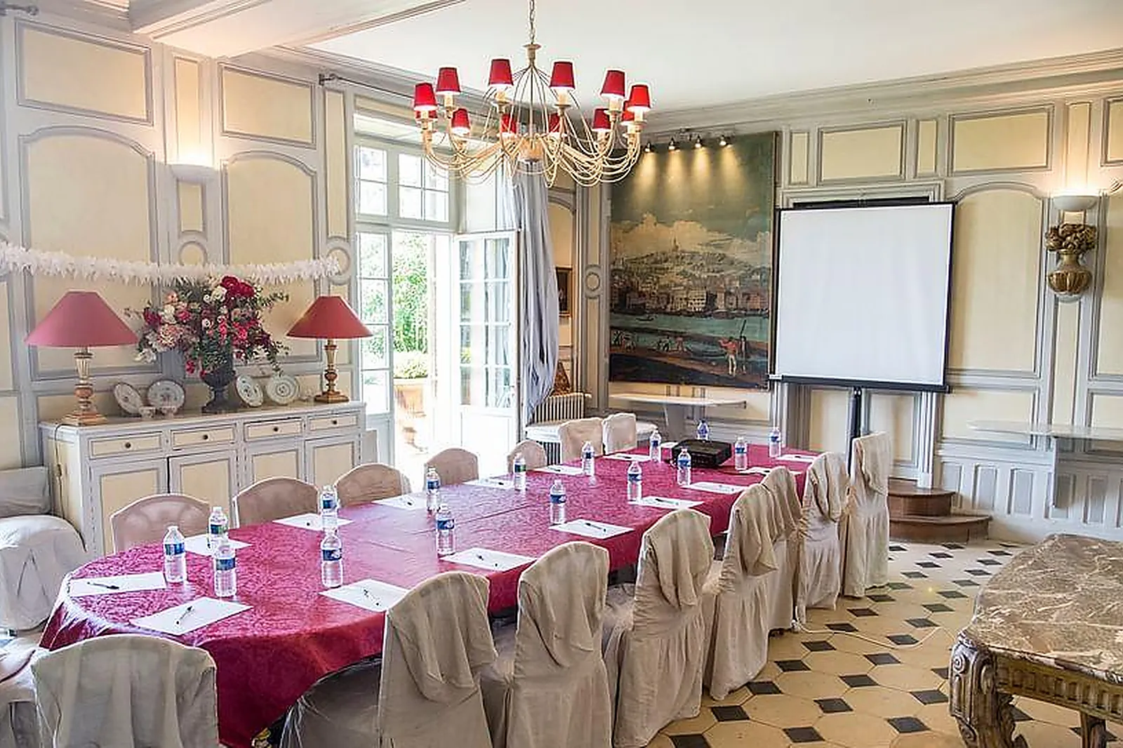 Lieux événementiels, LE HAMEAU D'ALICIA