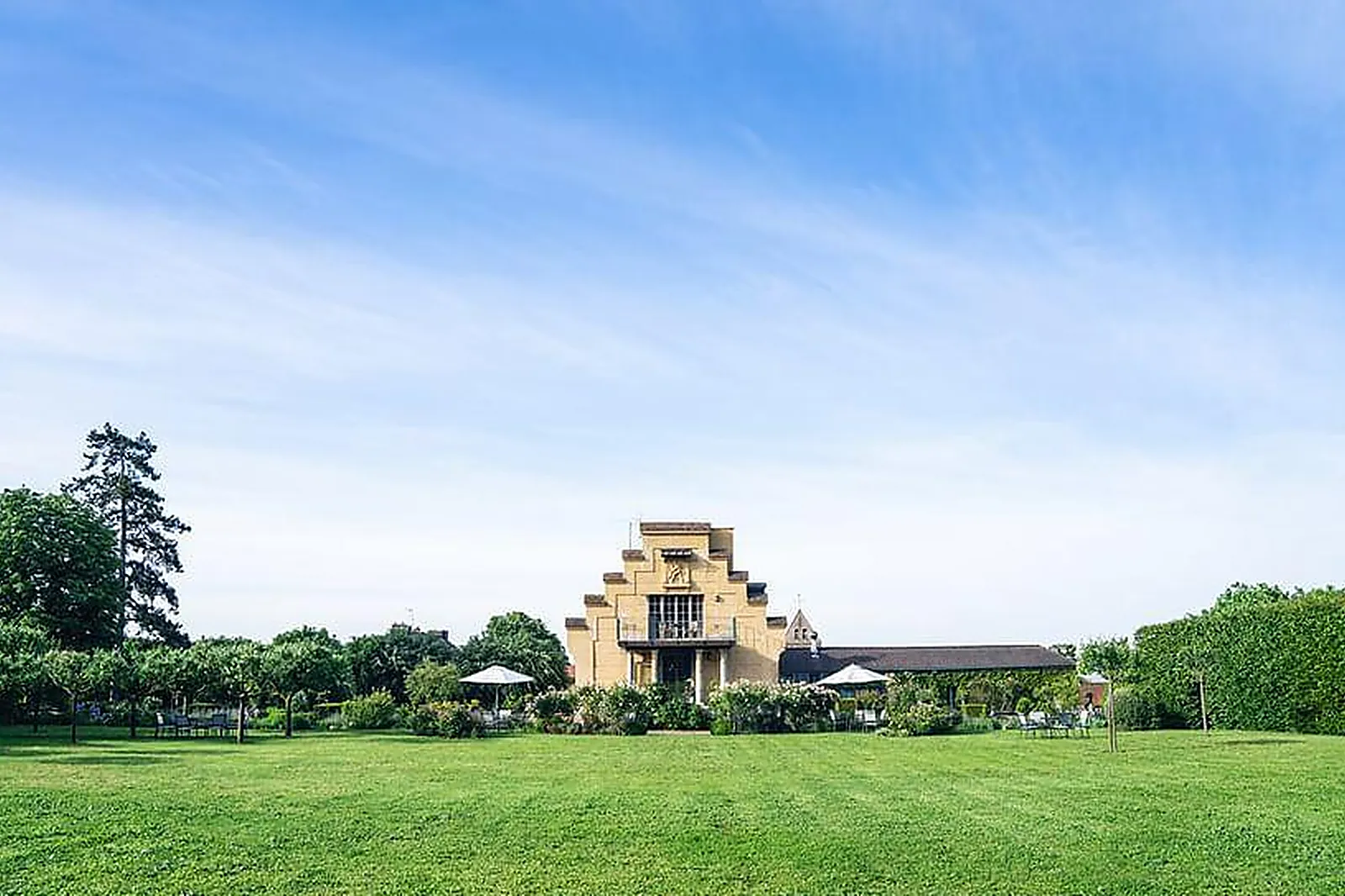 Lieux événementiels, LE HAMEAU D'ALICIA