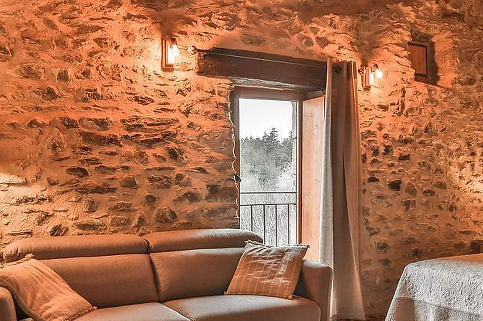 Lieux événementiels, LE HAMEAU DE LA MÛRE