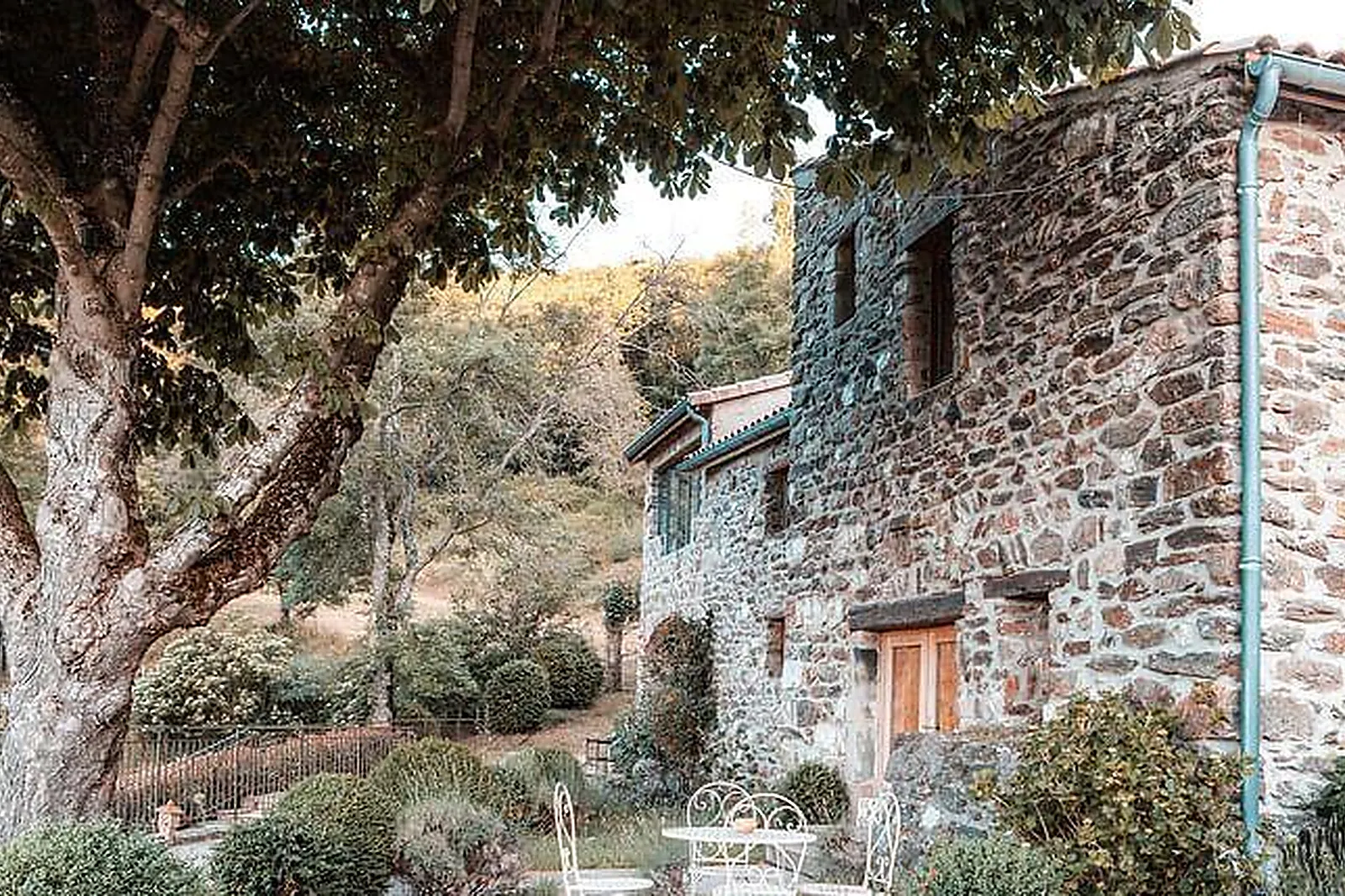 Lieux événementiels, LE HAMEAU DE LA MÛRE
