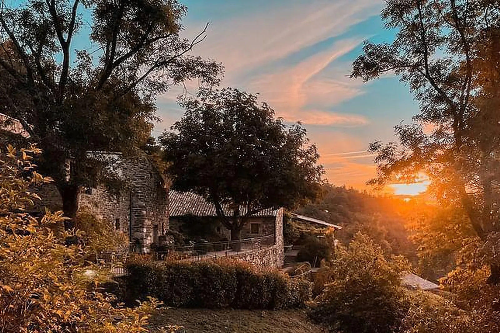 Lieux événementiels, LE HAMEAU DE LA MÛRE