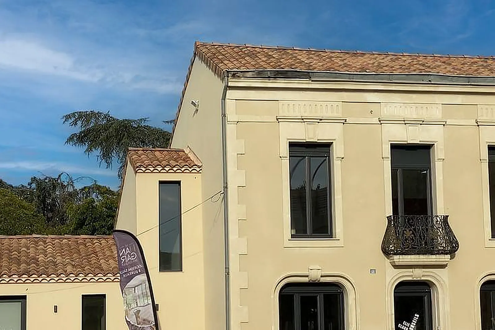 Lieux événementiels, LE HANGAR DES CONSEILS