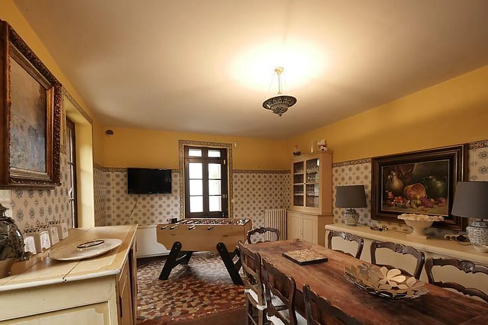 Lieux événementiels, LA CITÉ DES HALLES