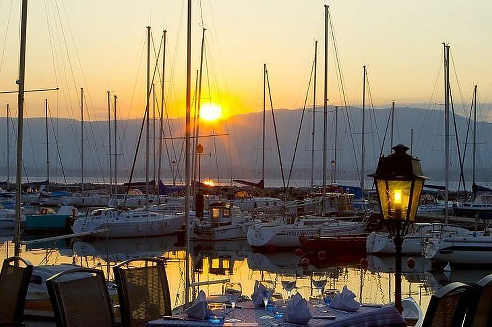 Lieux événementiels, LE JULES VERNE ****