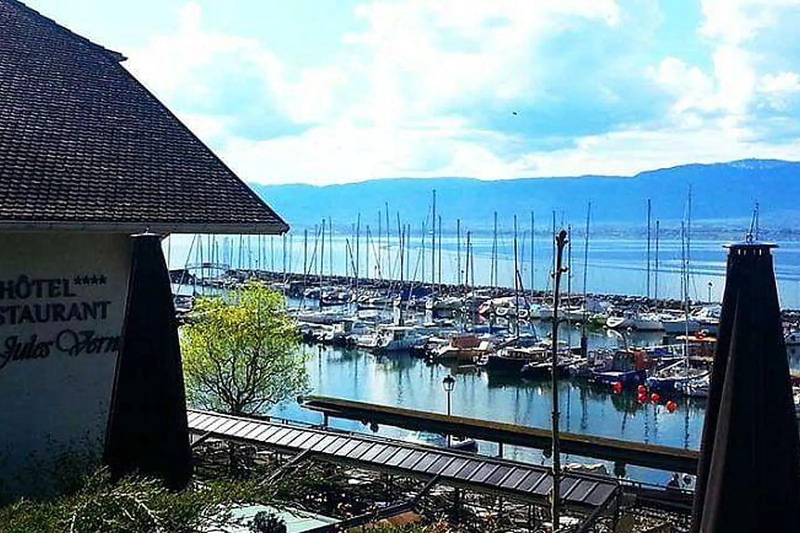 Lieux événementiels, LE JULES VERNE ****