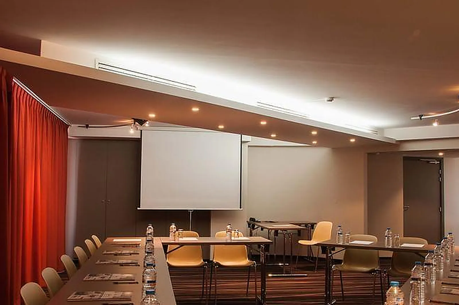 Lieux événementiels, LE LODGE HÔTEL