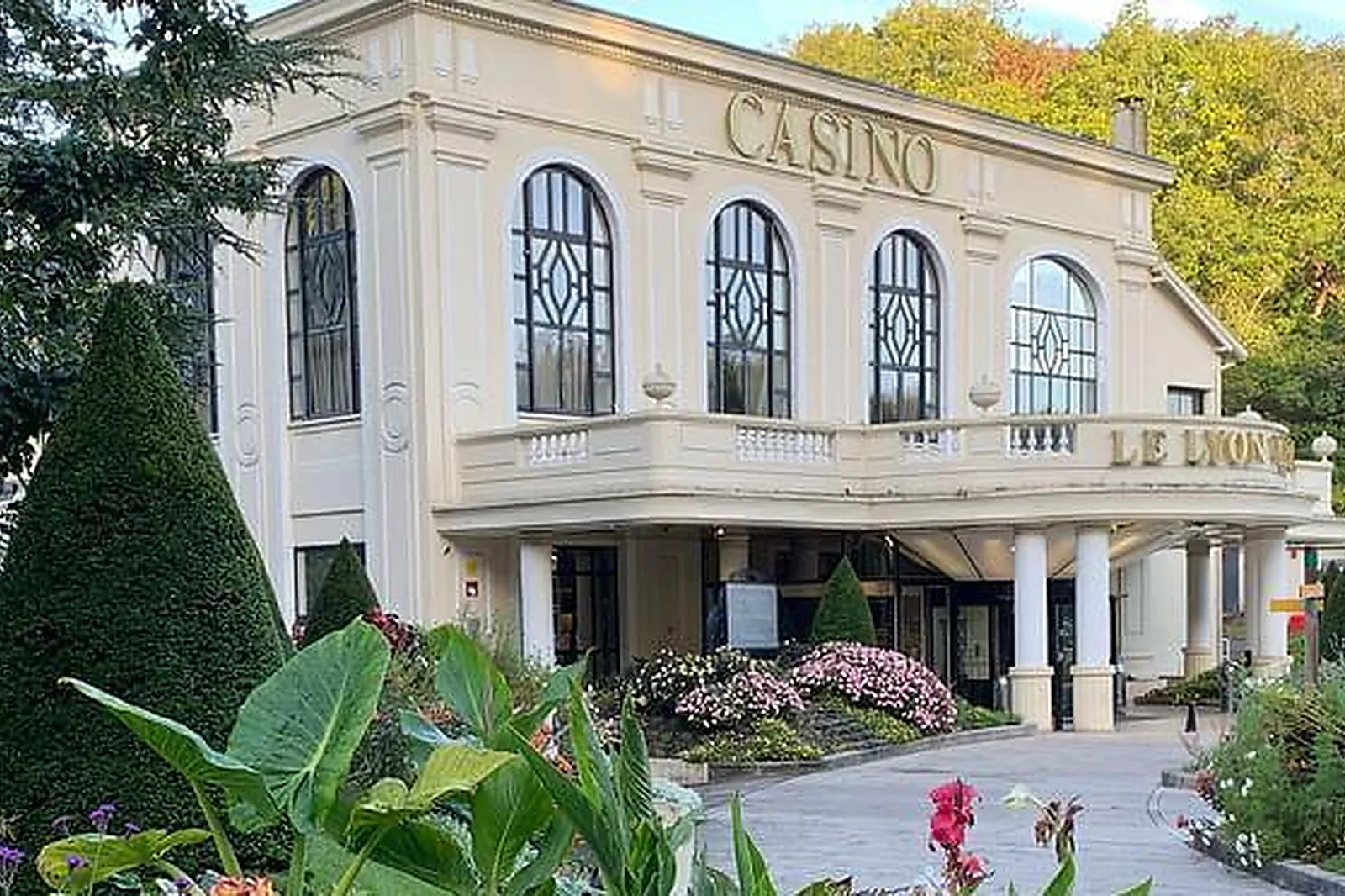 Lieux événementiels, RAYON - LES VALLÉES