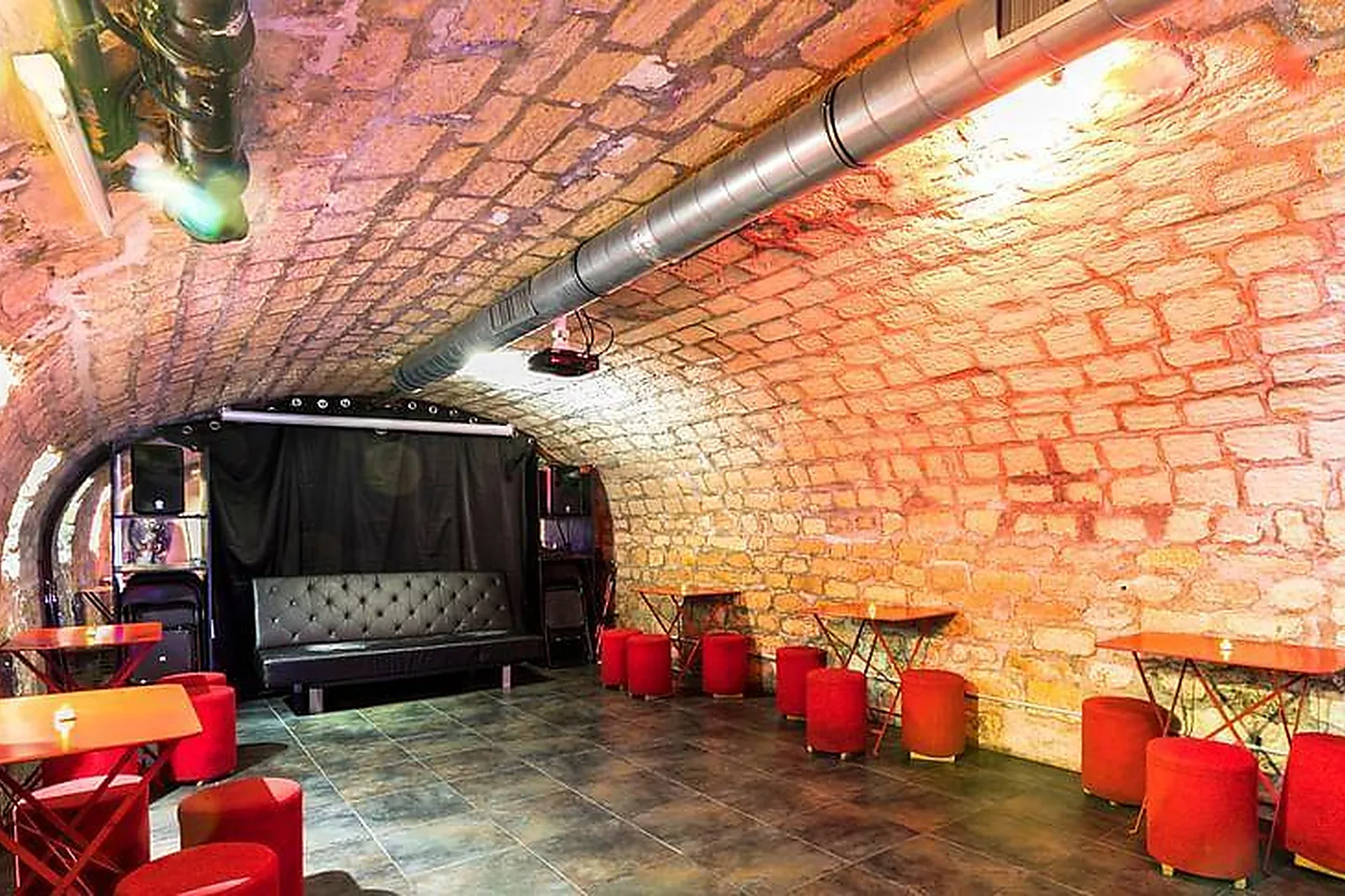 Lieux événementiels, LE MACAREUX