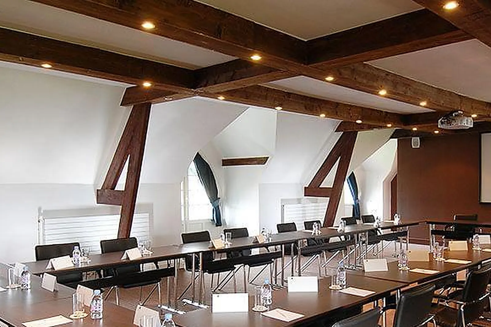 Lieux événementiels, LE MANOIR - PARIS COUNTRY CLUB