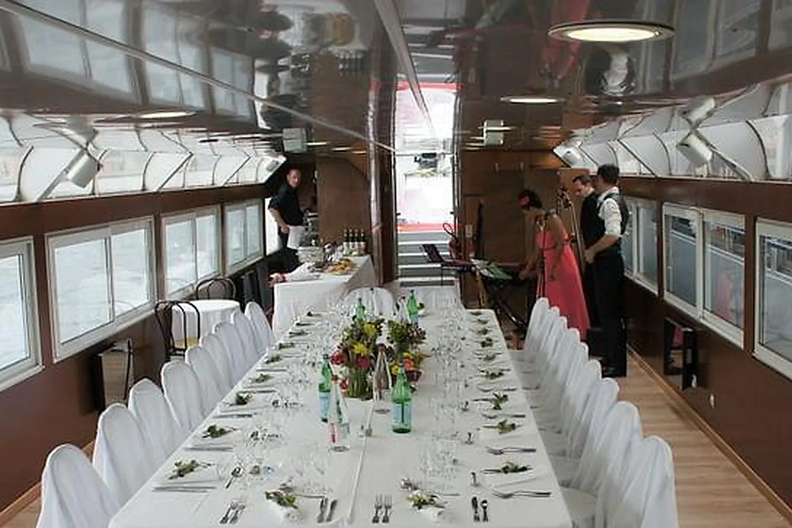 Lieux événementiels, LE MARTIN-PÊCHEUR