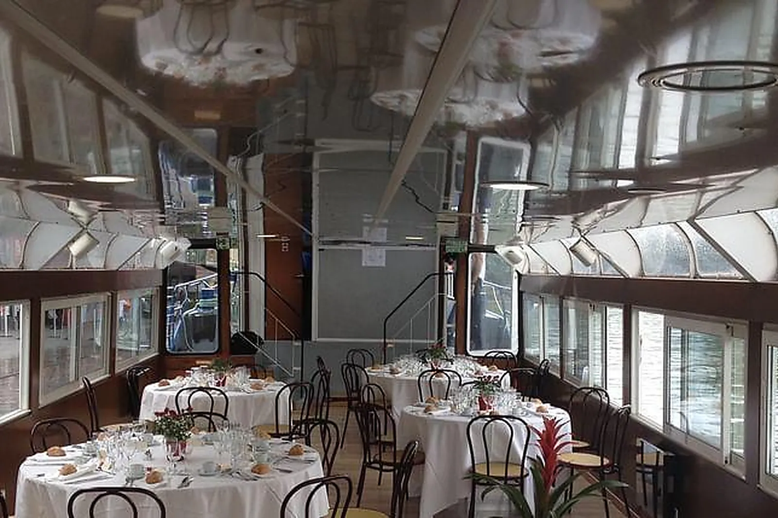 Lieux événementiels, LE MARTIN-PÊCHEUR