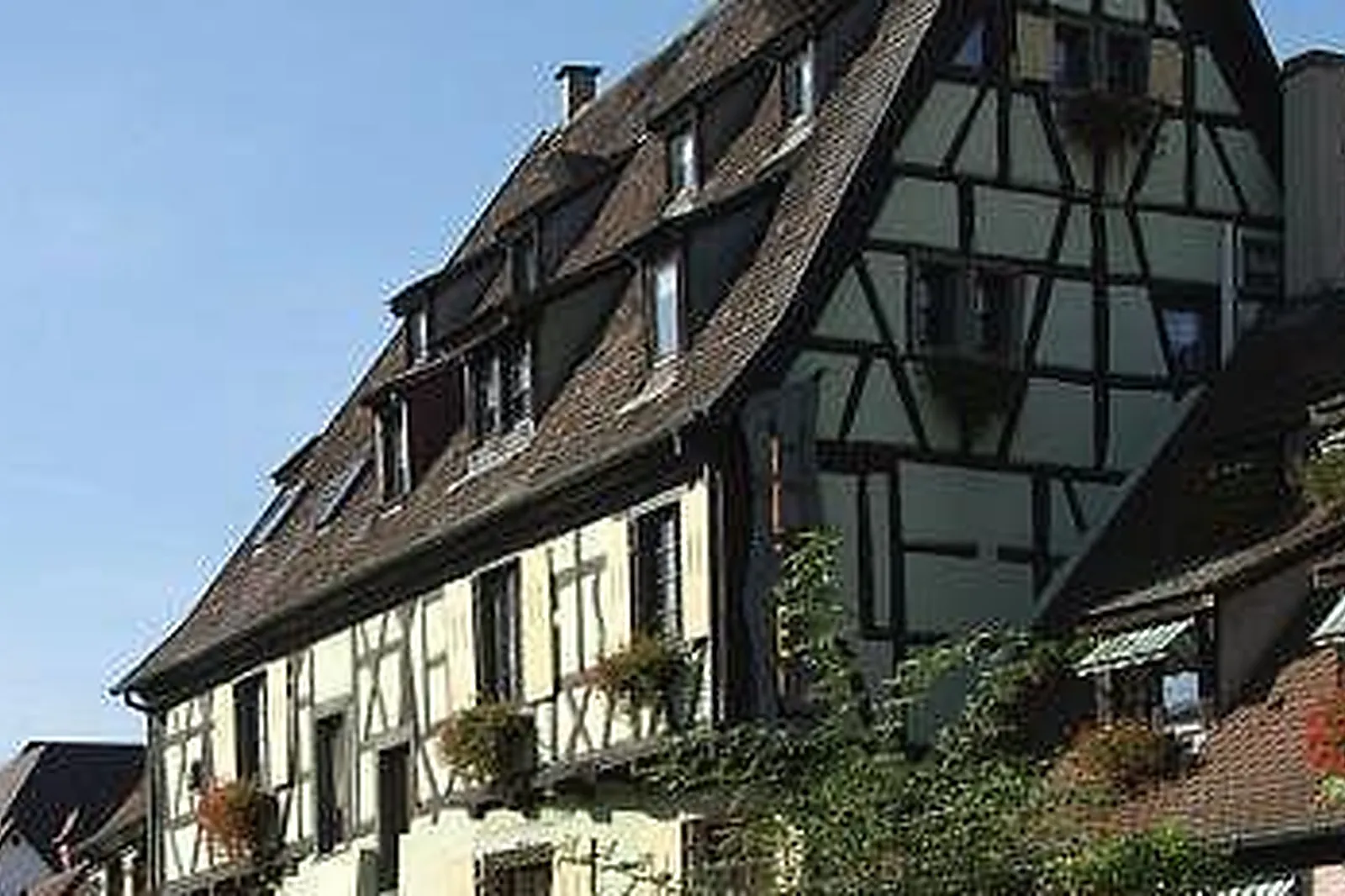 Lieux événementiels, LE MARÉCHAL ****