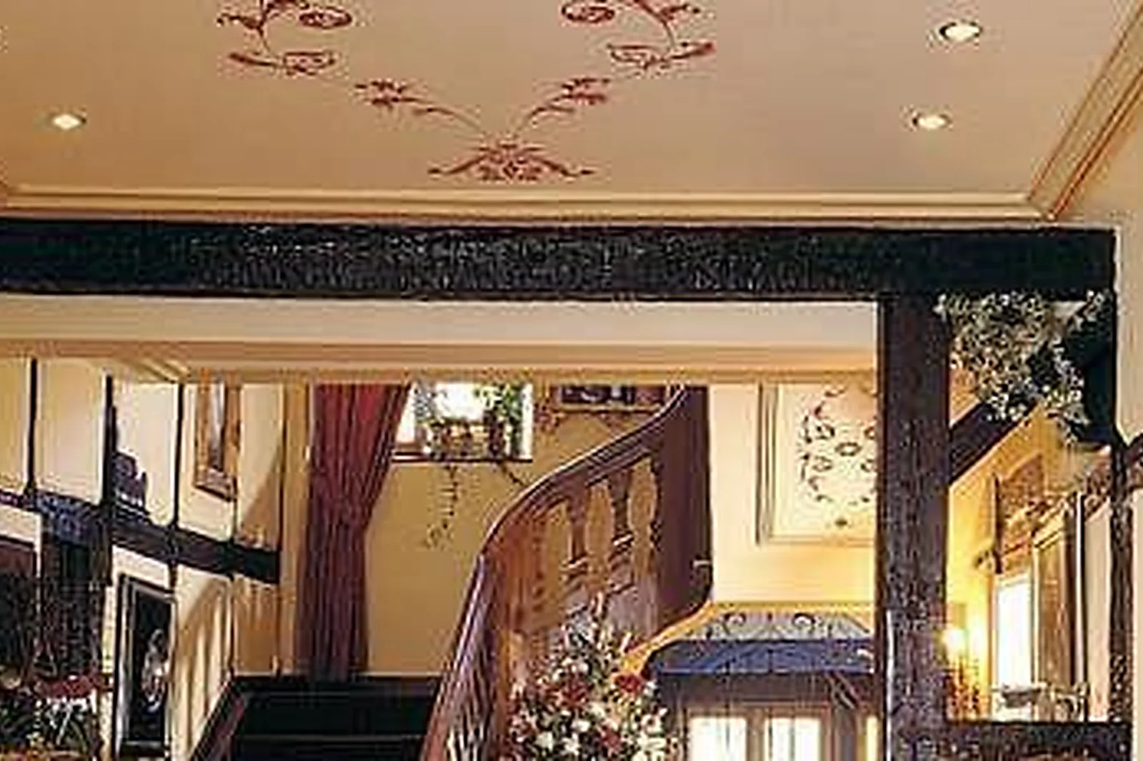 Lieux événementiels, LE MARÉCHAL ****