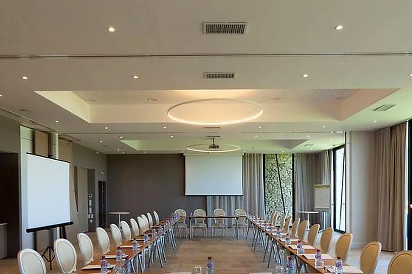 Lieux événementiels, LE MAS DES HERBES BLANCHES RELAIS & CHÂTEAUX *****