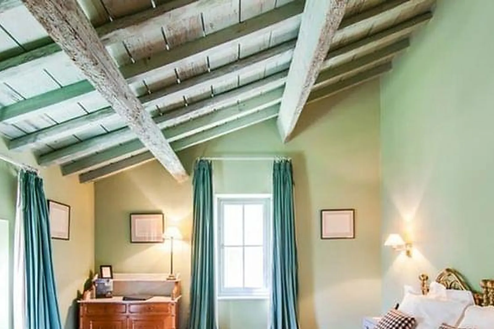 Lieux événementiels, LE MAS DE PEINT - MANADE JACQUES BON