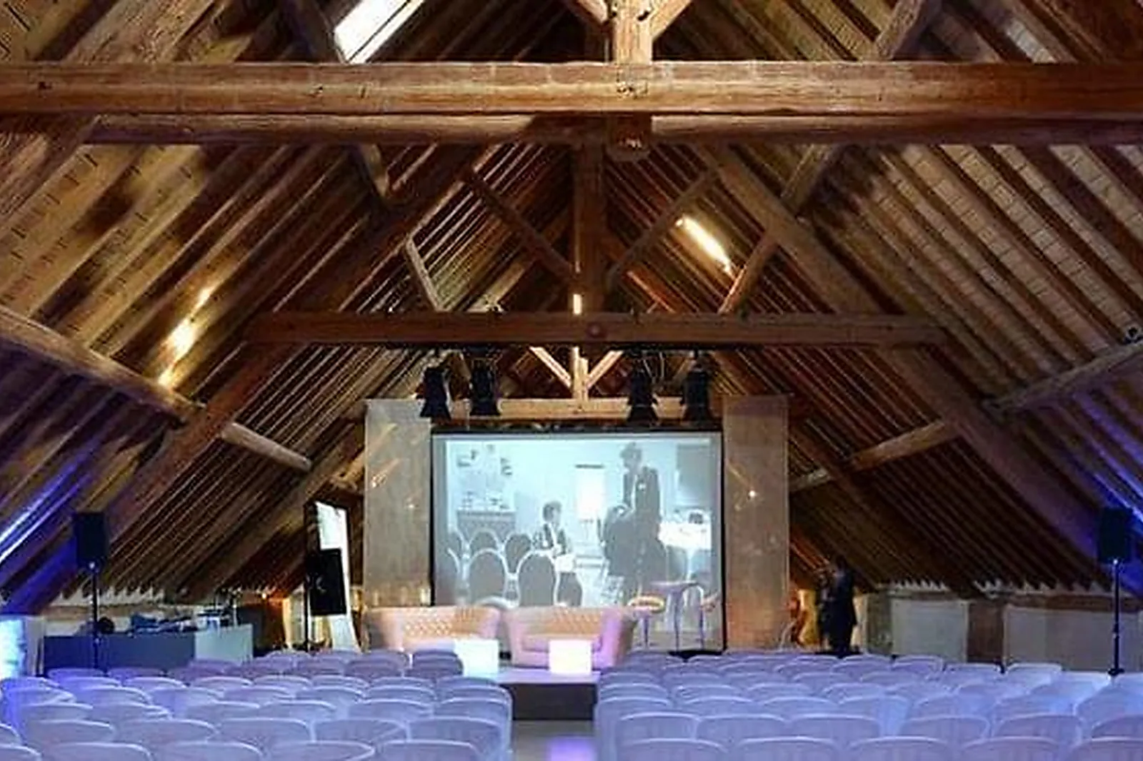 Lieux événementiels, LE MAS DE PEINT - MANADE JACQUES BON