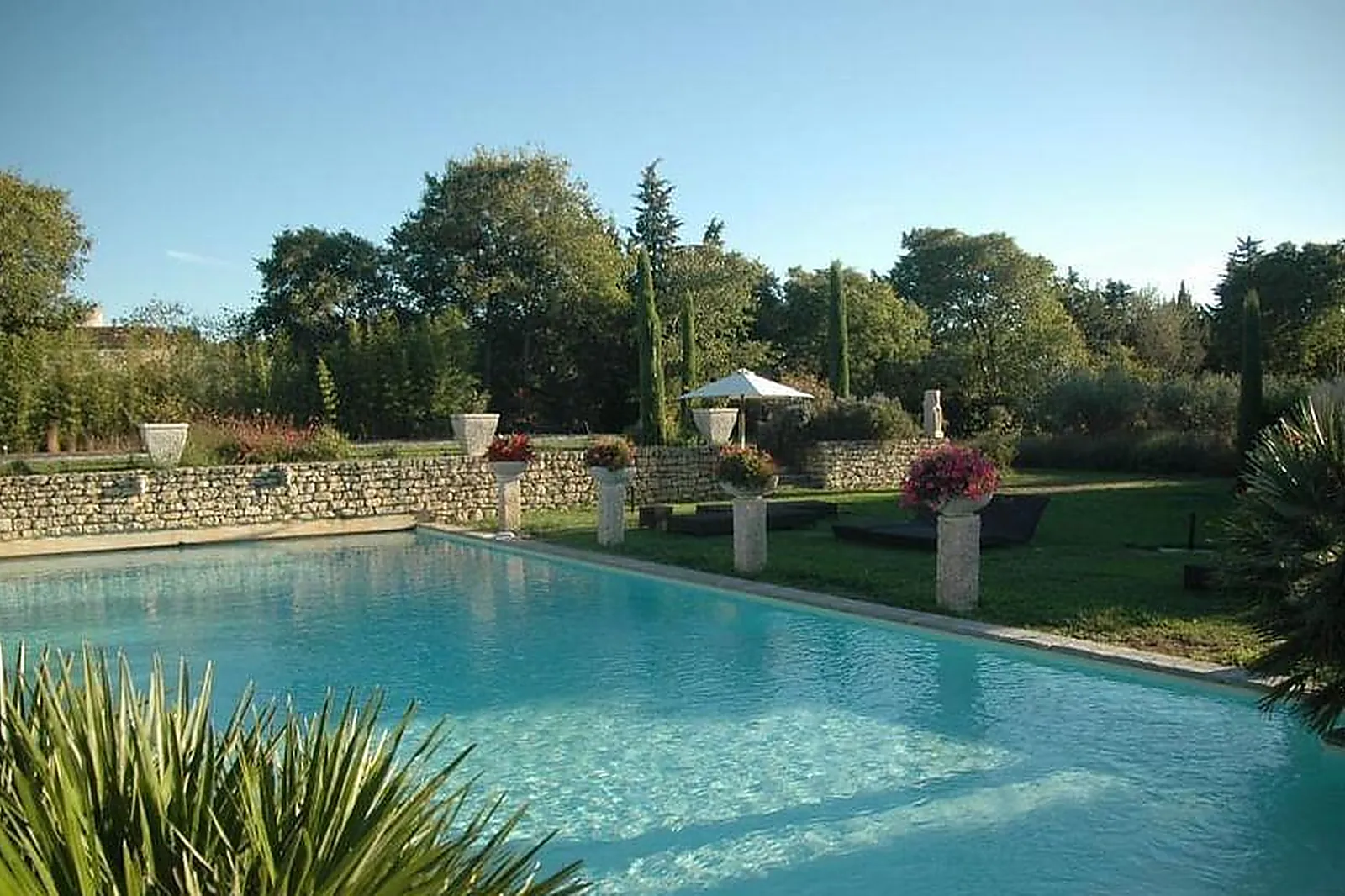 Lieux événementiels, LE MAS DES CARASSINS