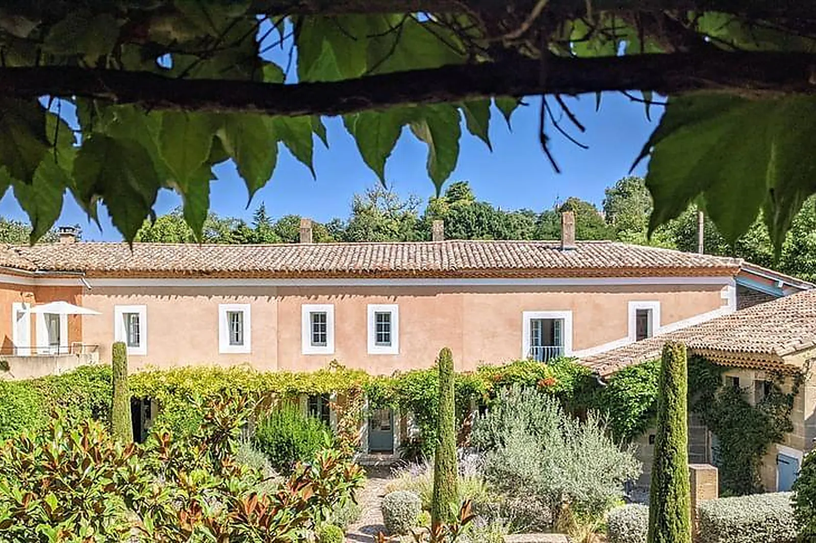 Lieux événementiels, LE MAS DES OULES