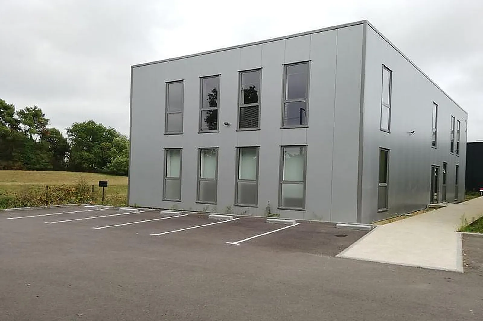 Lieux événementiels, LE MONDE EST A VOUS