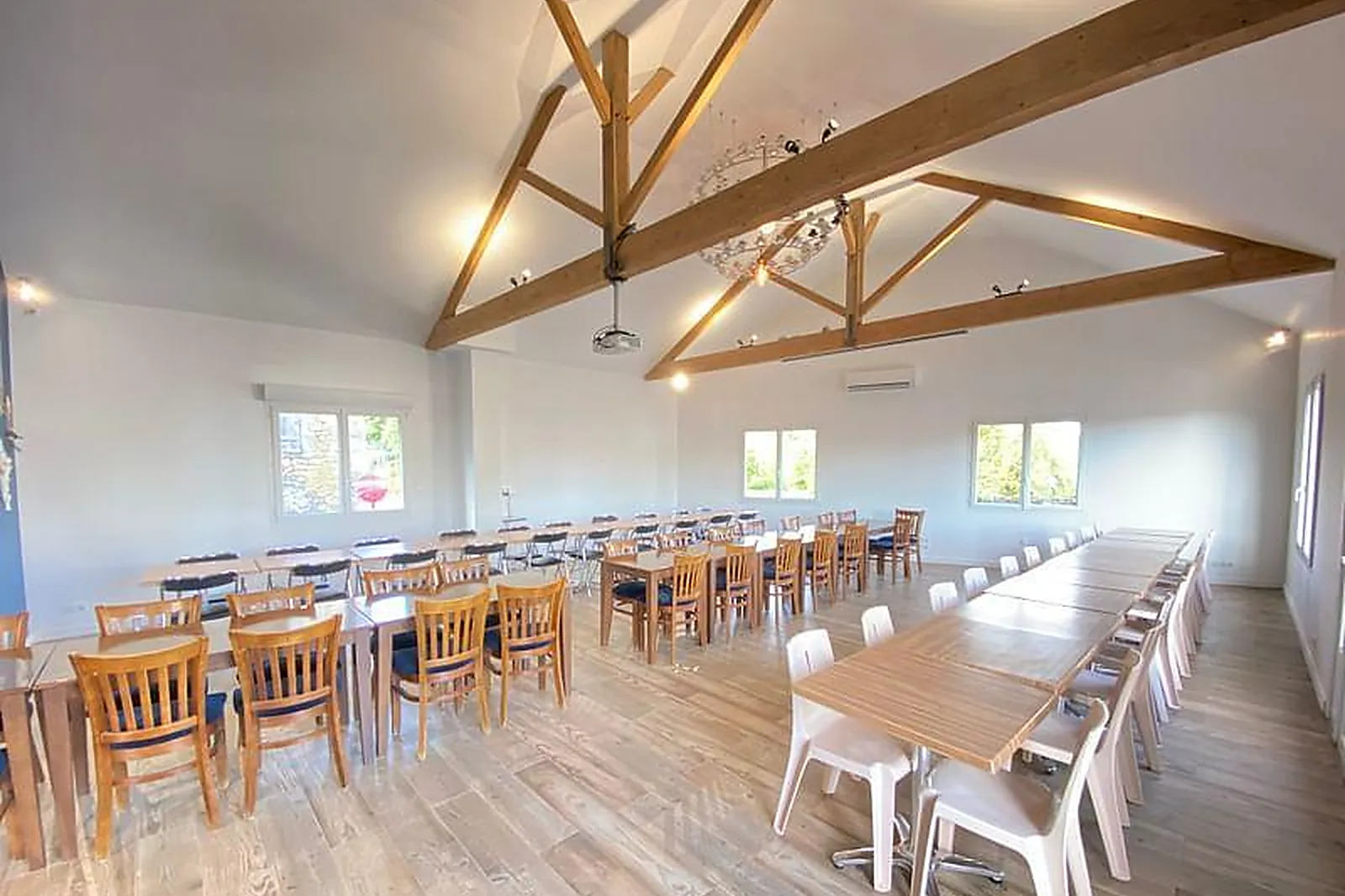 Lieux événementiels, LE MOULIN DE L'ABBAYE