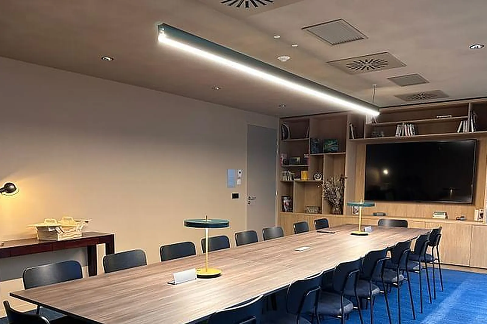 Lieux événementiels, LE NIDA