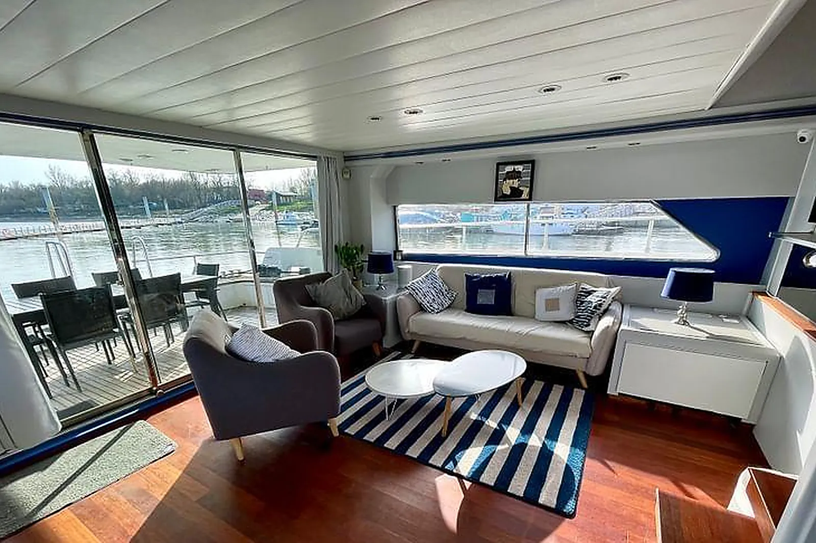 Lieux événementiels, LE NOMA