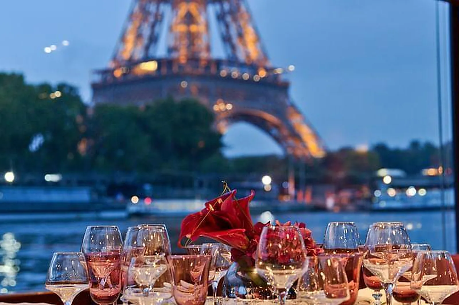 Lieux événementiels, LE PARIS