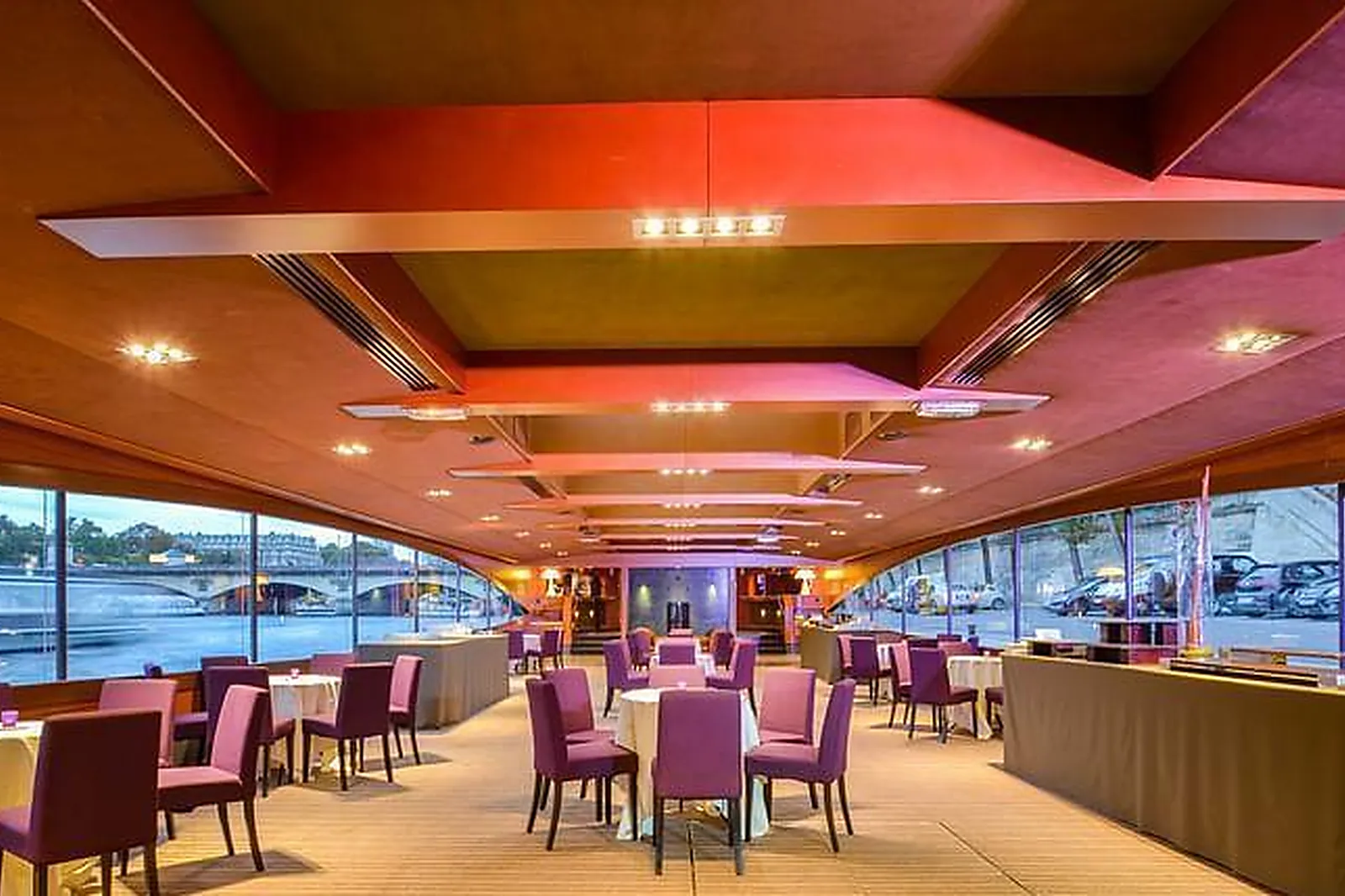 Lieux événementiels, LE PARIS