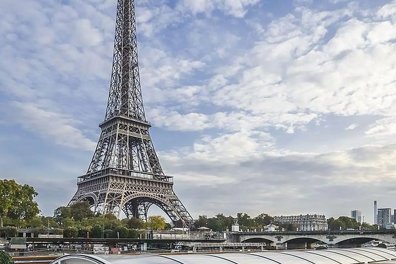 Lieux événementiels, LE PARIS