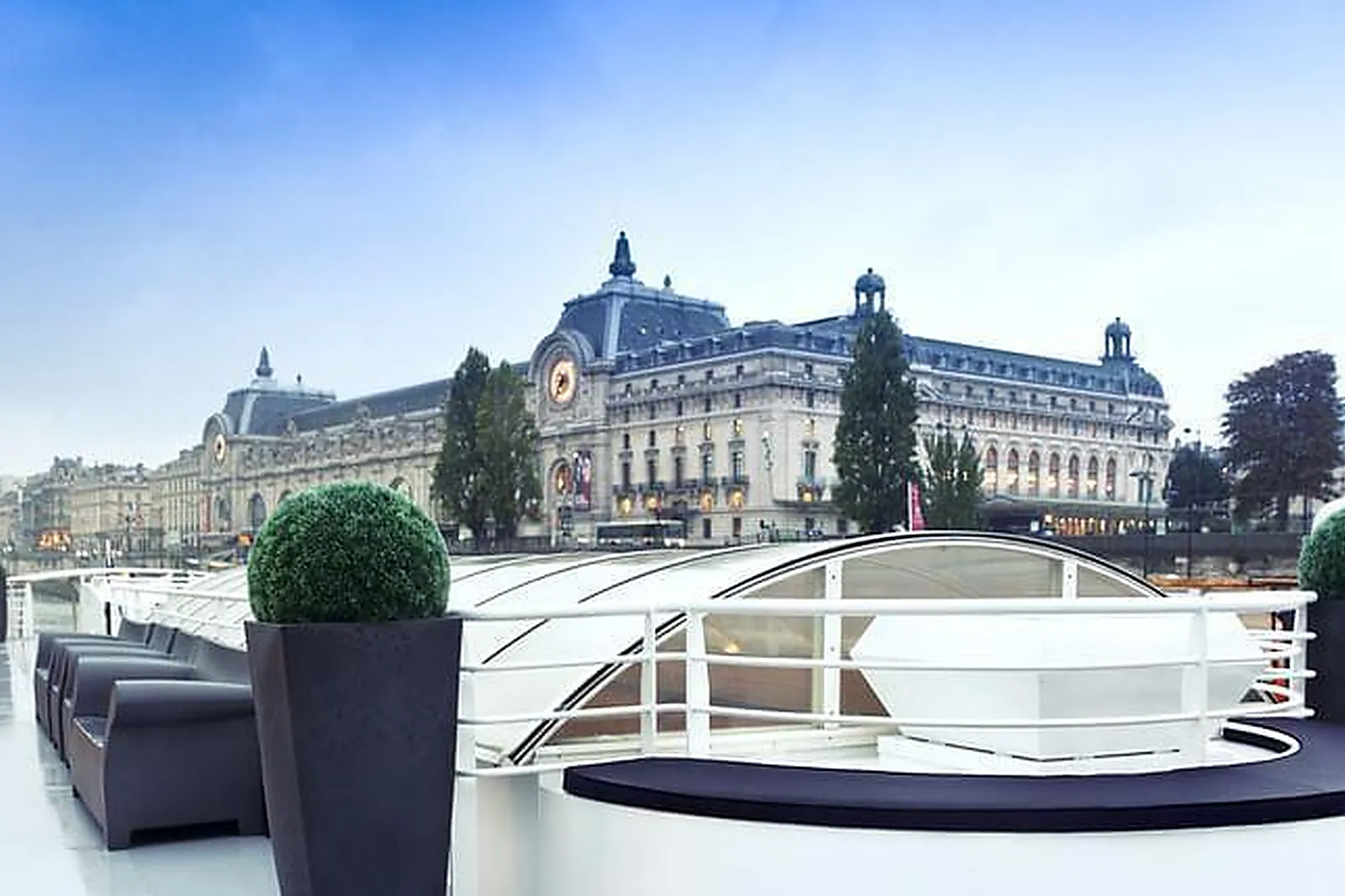 Lieux événementiels, LE PARIS