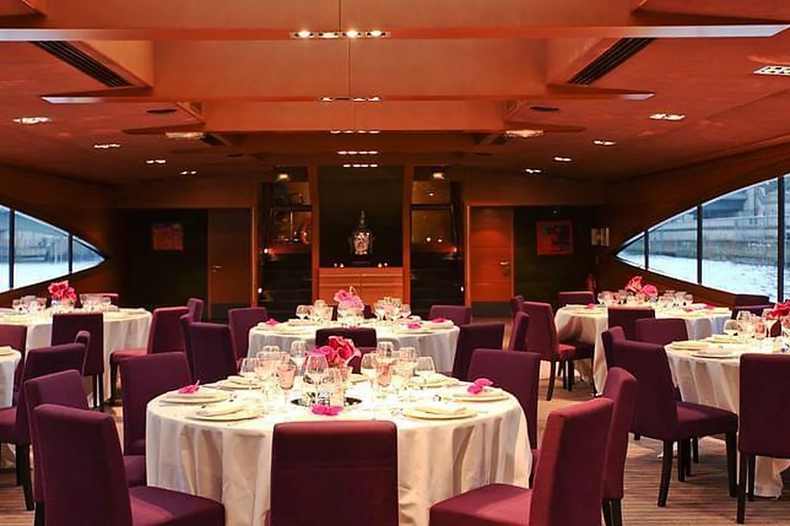 Lieux événementiels, LE PARIS