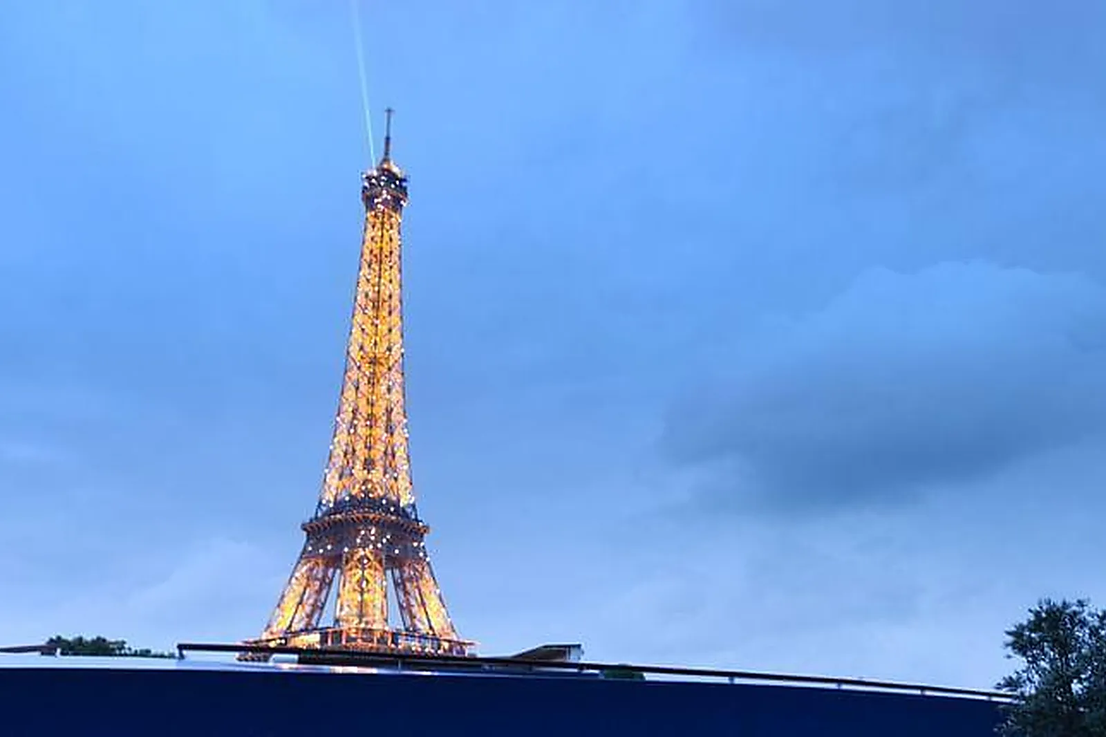 Lieux événementiels, LE PARIS