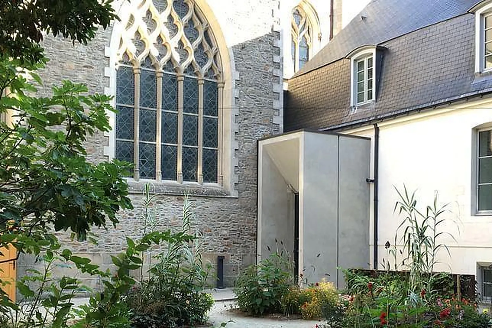 Lieux événementiels, LE PASSAGE SAINTE CROIX