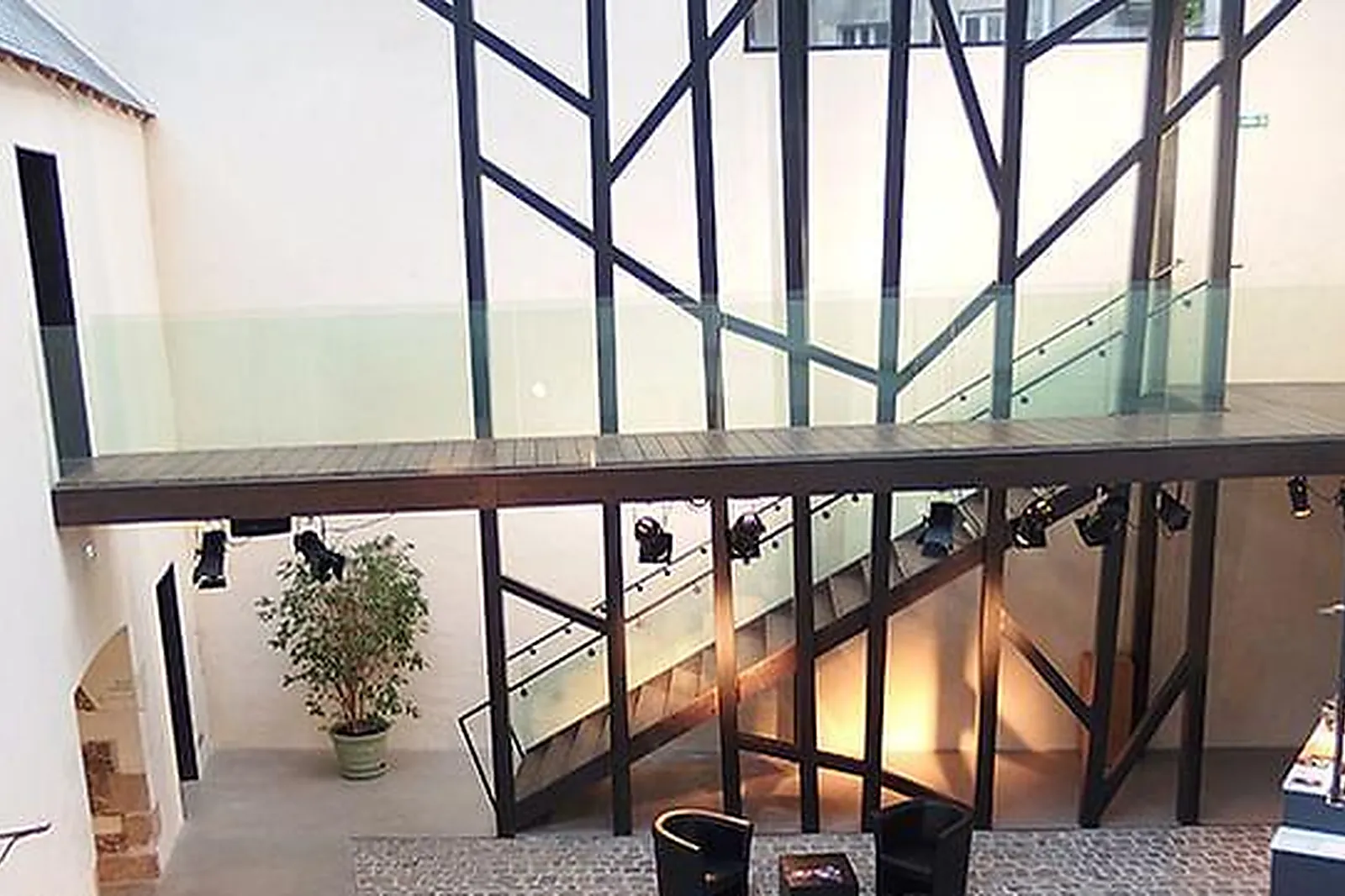 Lieux événementiels, LE PASSAGE SAINTE CROIX