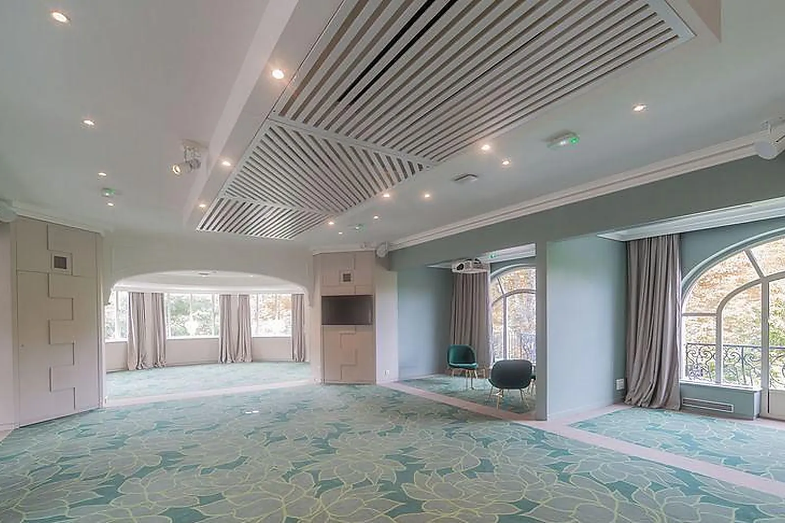 Lieux événementiels, LE PAVILLON ELYSÉE-L'INSTANT TÉ