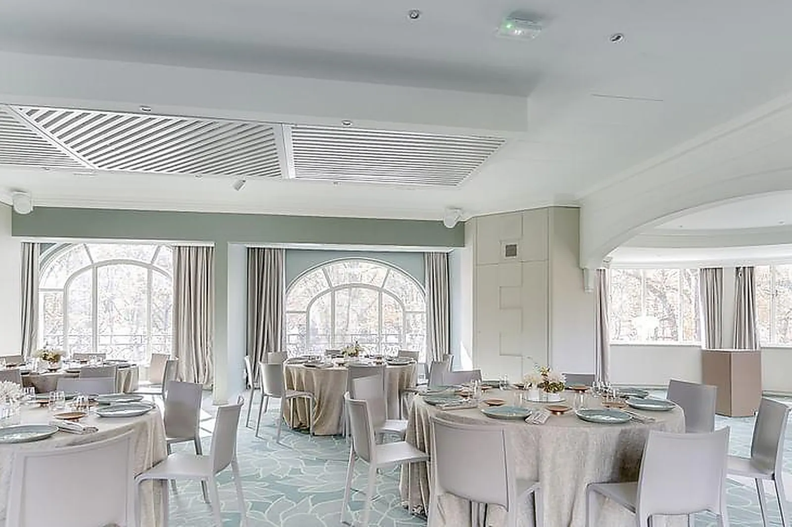 Lieux événementiels, LE PAVILLON ELYSÉE-L'INSTANT TÉ