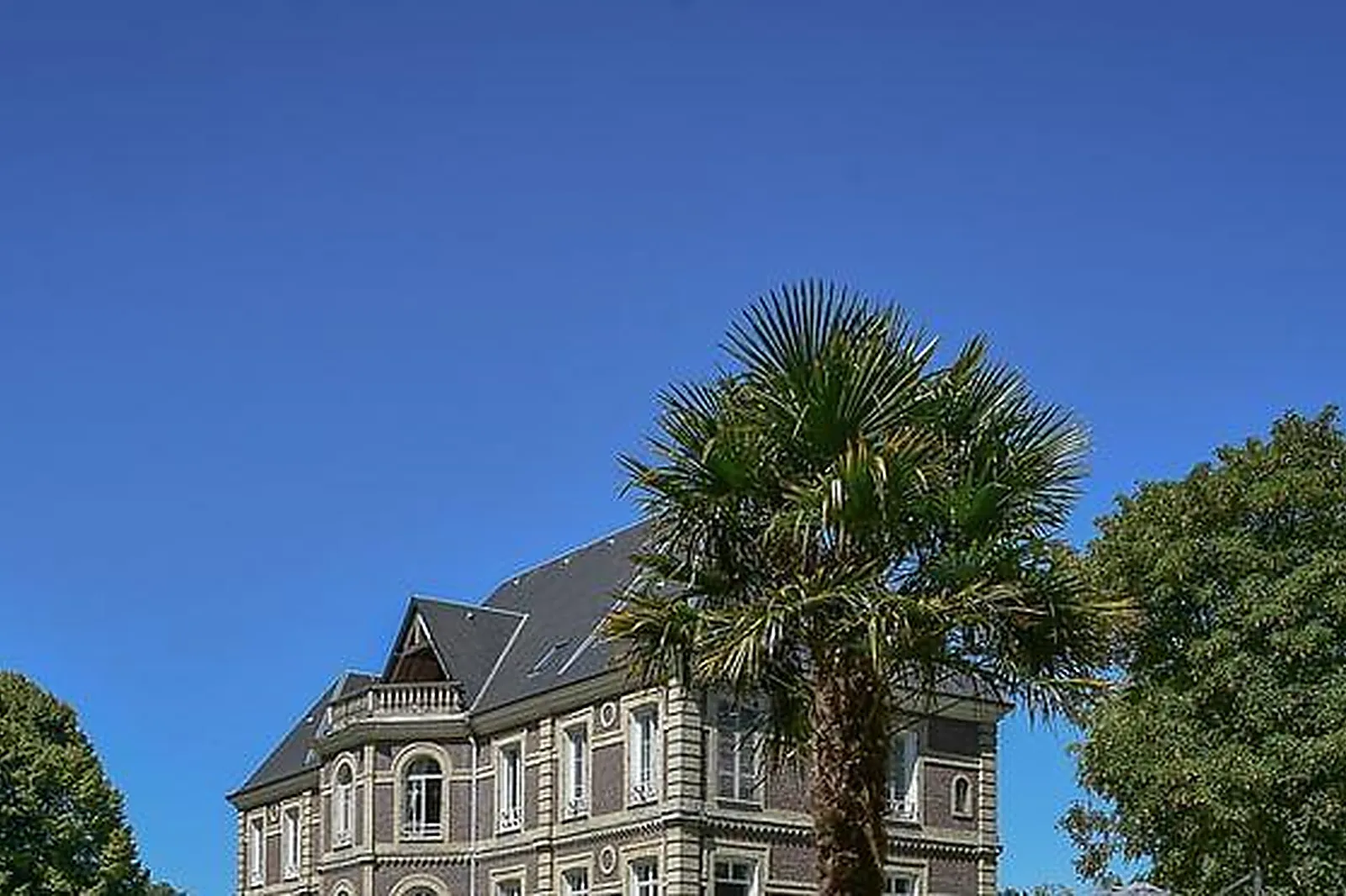 Lieux événementiels, LE PETIT CHÂTEAU DE CONTEVILLE